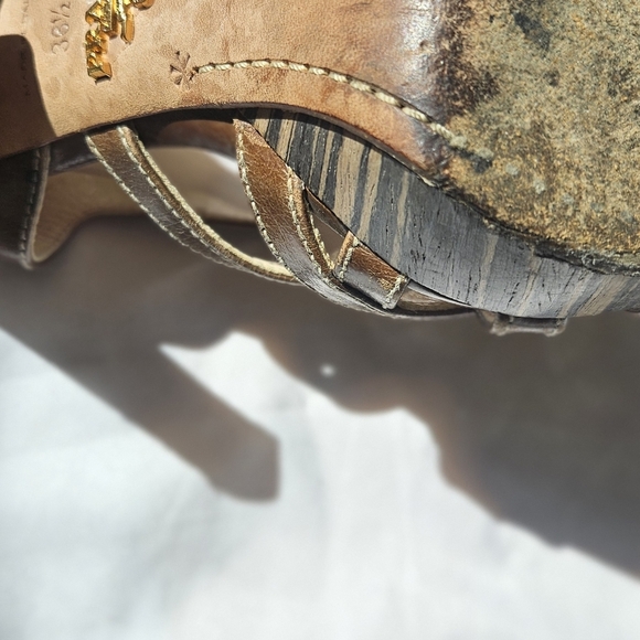 PRADA Brown Leather Caged Sandals Striped Wooden Heels Ankle Strap 36.5/6.5 Flaw - Picture 6 of 8